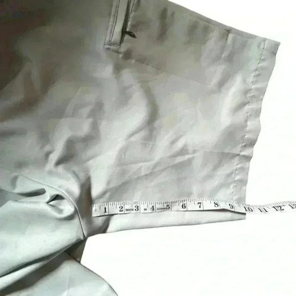 Men’s Izod Classic Gold Shorts, 40 - Picture 5 of 5